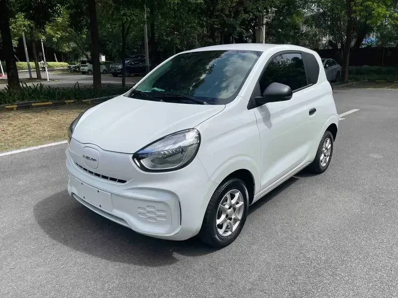 2022 Roewe Clever с пробегом 17 000 км