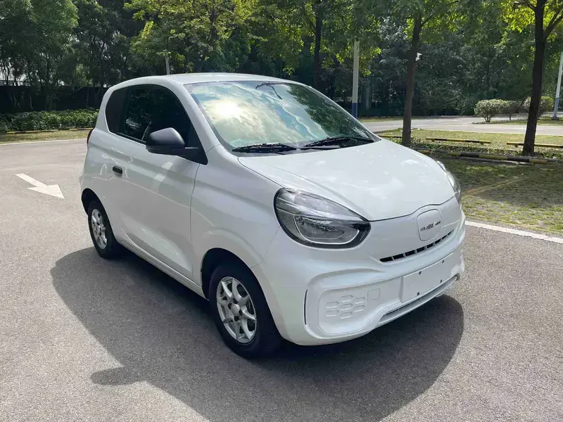 2022 Roewe Clever с пробегом 17 000 км