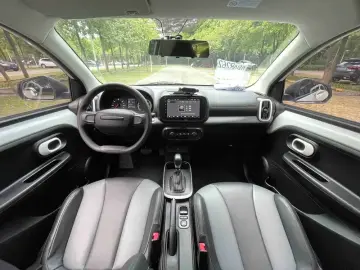 2022 Roewe Clever с пробегом 17 000 км