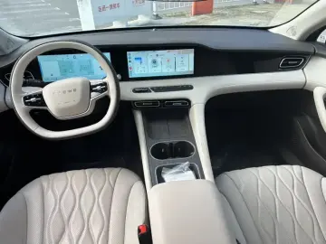 2023 Roewe D7 с пробегом 100 км