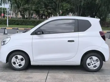 2020 Roewe Clever с пробегом 45 000 км