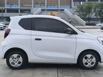 2020 Roewe Clever с пробегом 45 000 км