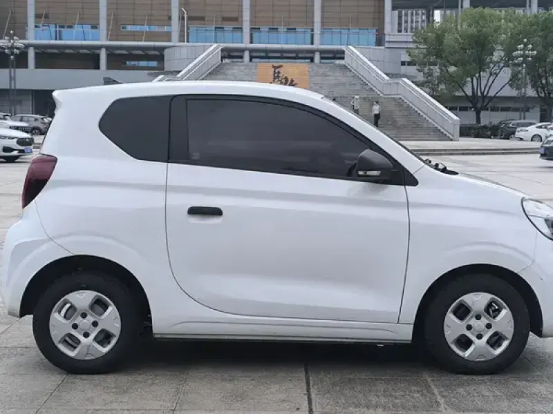 2020 Roewe Clever с пробегом 45 000 км