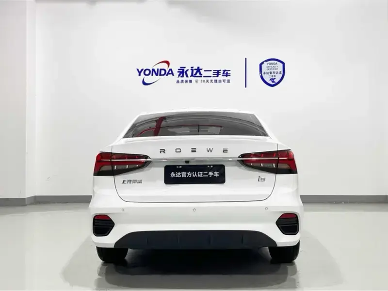 2021 Roewe i5 с пробегом 49 600 км