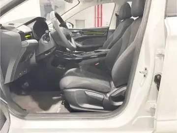 2021 Roewe i5 с пробегом 49 600 км