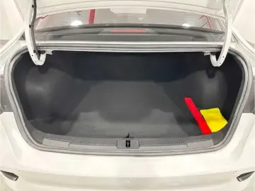 2021 Roewe i5 с пробегом 49 600 км
