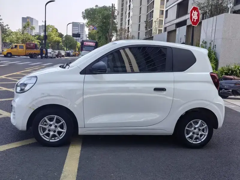 2022 Roewe Clever с пробегом 45 000 км