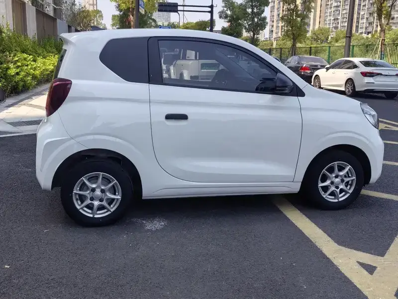 2022 Roewe Clever с пробегом 45 000 км