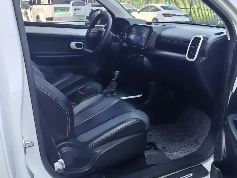 2022 Roewe Clever с пробегом 45 000 км