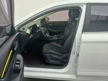 2021 Roewe i5 с пробегом 39 600 км