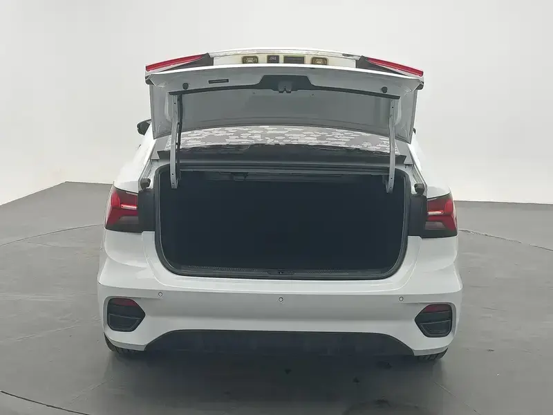 2021 Roewe i5 с пробегом 39 600 км