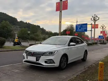 Roewe i5