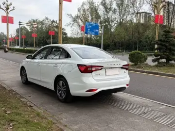 2019 Roewe i5 с пробегом 63 000 км