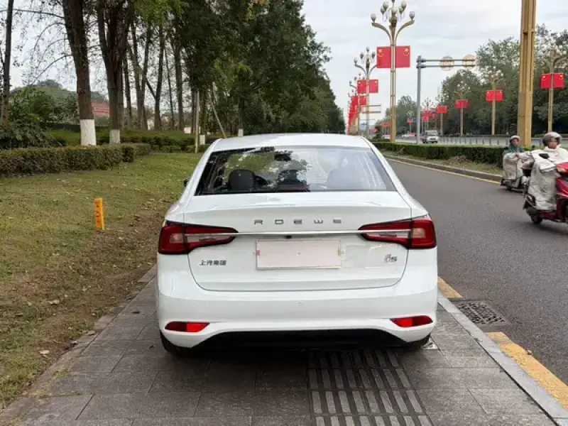 2019 Roewe i5 с пробегом 63 000 км