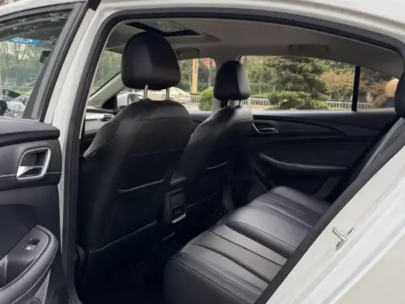 2019 Roewe i5 с пробегом 63 000 км
