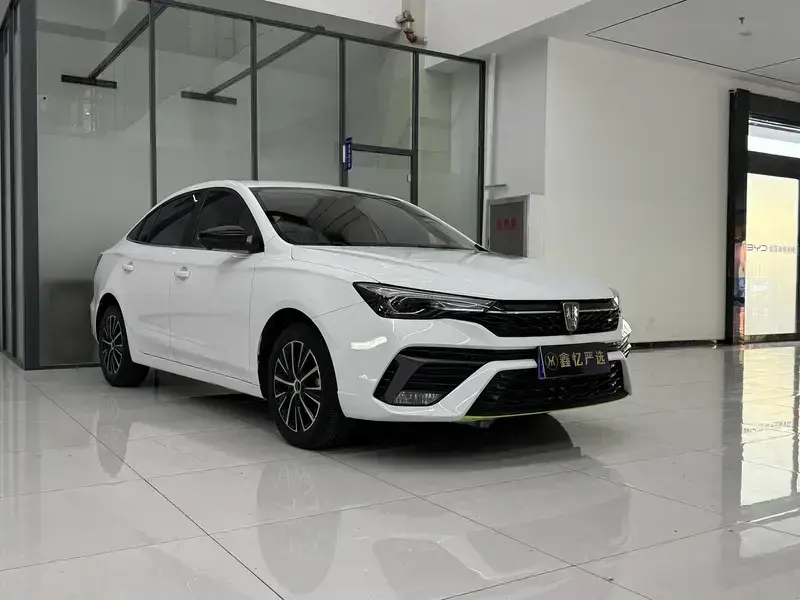 2021 Roewe i5 с пробегом 42 000 км