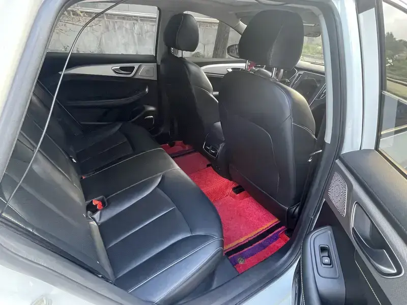 2020 Roewe i6 Max с пробегом 69 000 км