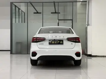 2021 Roewe i5 с пробегом 42 000 км