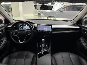 2021 Roewe i5 с пробегом 42 000 км