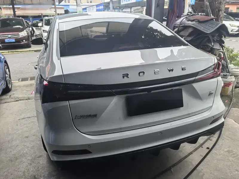 2026 Roewe i5 с пробегом 10 000 км