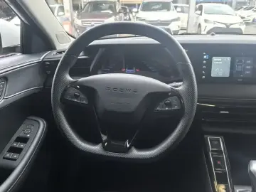 2026 Roewe i5 с пробегом 10 000 км