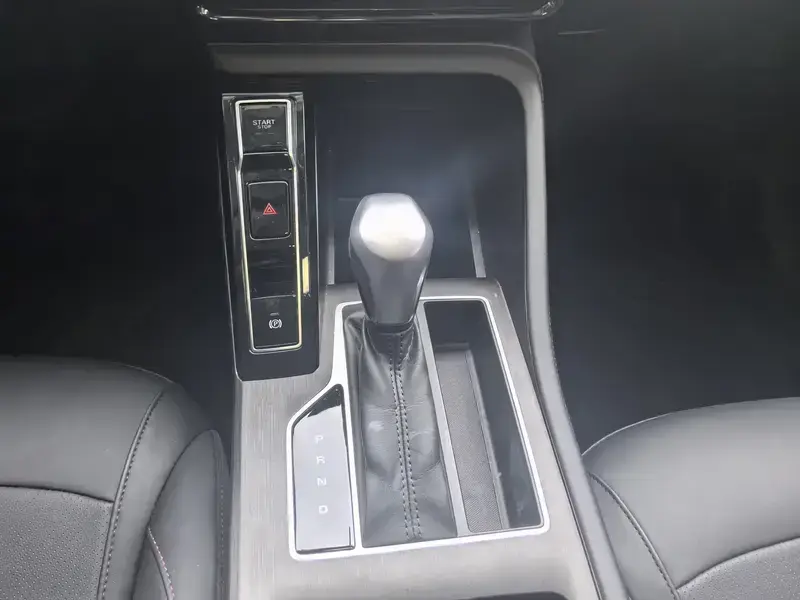 2026 Roewe i5 с пробегом 10 000 км