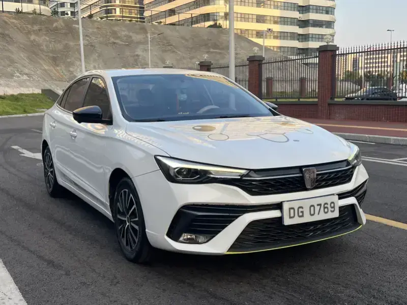 2021 Roewe i5 с пробегом 40 000 км