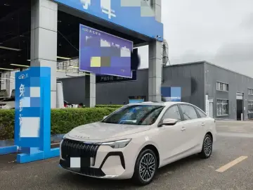 Roewe i6