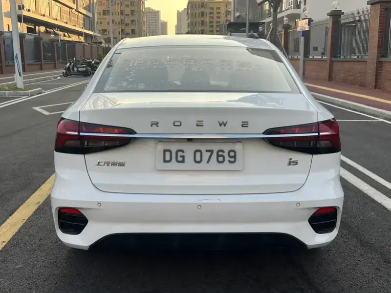 2021 Roewe i5 с пробегом 40 000 км