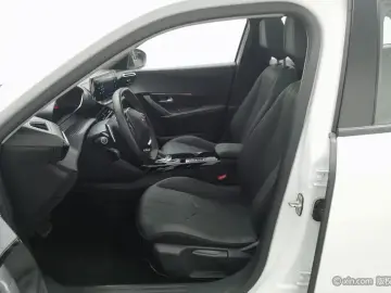 2020 Peugeot 2008 с пробегом 66 300 км
