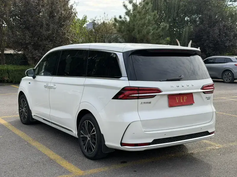 2023 Roewe iMAX8 с пробегом 78 000 км