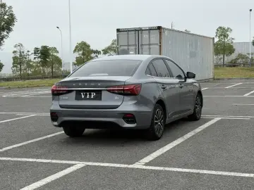 2021 Roewe i5 с пробегом 40 000 км