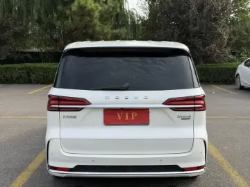 2023 Roewe iMAX8 с пробегом 78 000 км