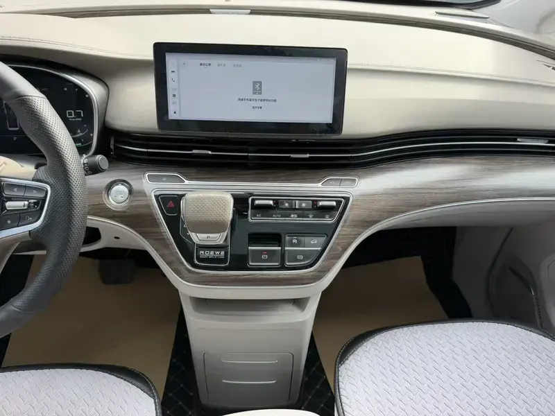 2023 Roewe iMAX8 с пробегом 78 000 км