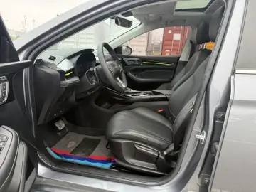 2021 Roewe i5 с пробегом 40 000 км