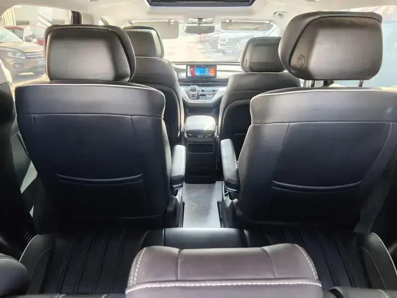 2021 Roewe iMAX8 с пробегом 105 000 км
