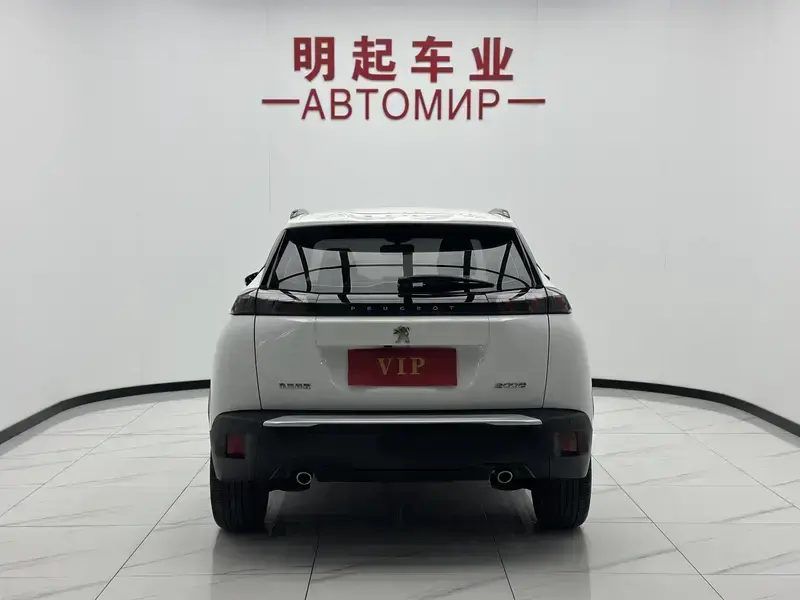 2022 Peugeot 2008 с пробегом 20 000 км