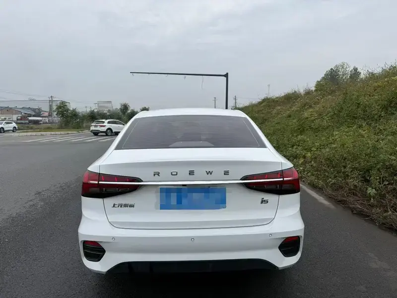 2021 Roewe i5 с пробегом 39 000 км