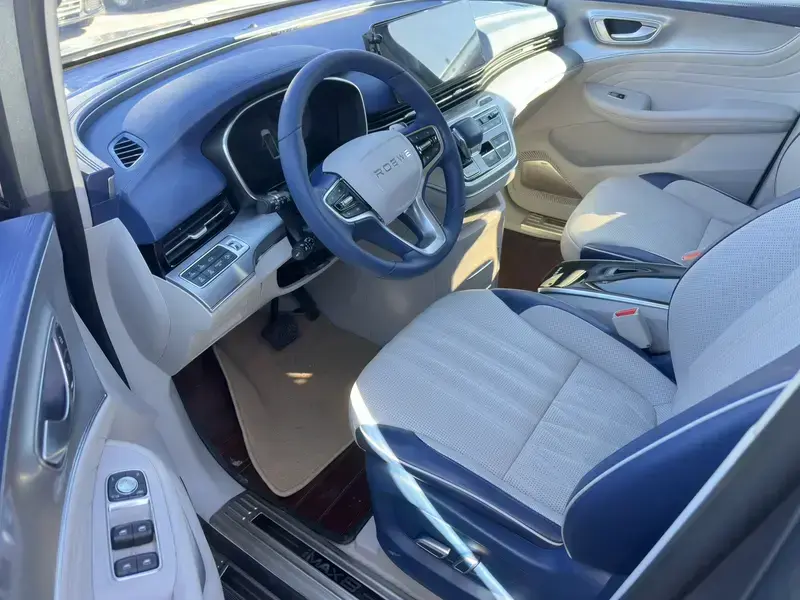 2022 Roewe iMAX8 с пробегом 75 000 км