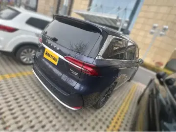 2022 Roewe iMAX8 с пробегом 63 000 км
