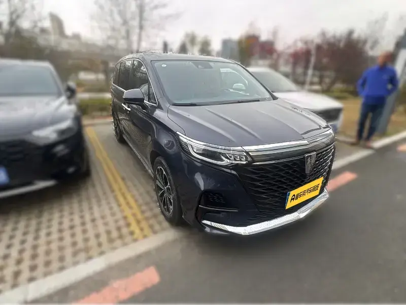 2022 Roewe iMAX8 с пробегом 63 000 км