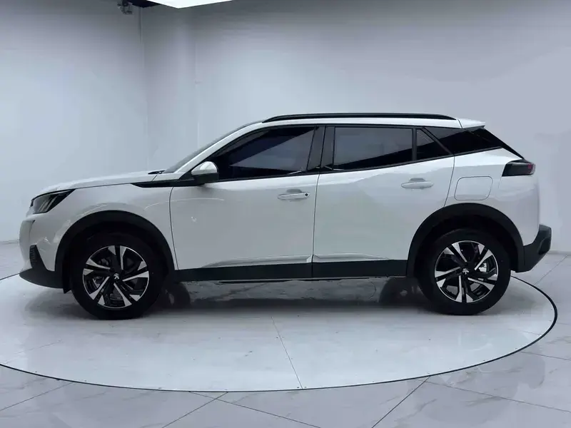 2022 Peugeot 2008 с пробегом 66 100 км