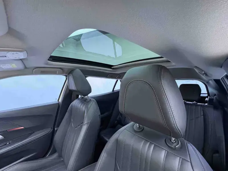 2022 Peugeot 2008 с пробегом 66 100 км