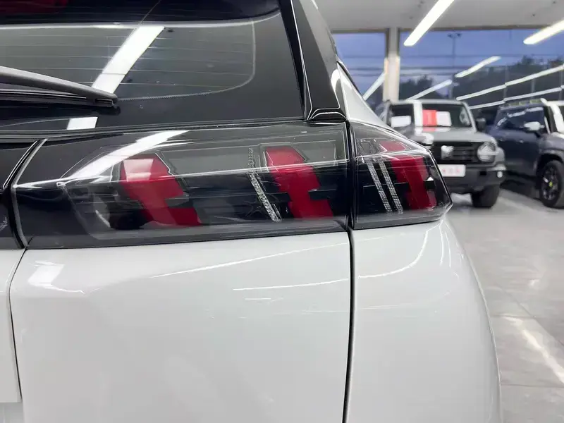 2022 Peugeot 2008 с пробегом 70 000 км