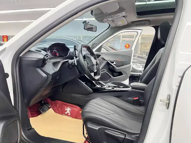 2022 Peugeot 2008 с пробегом 70 000 км