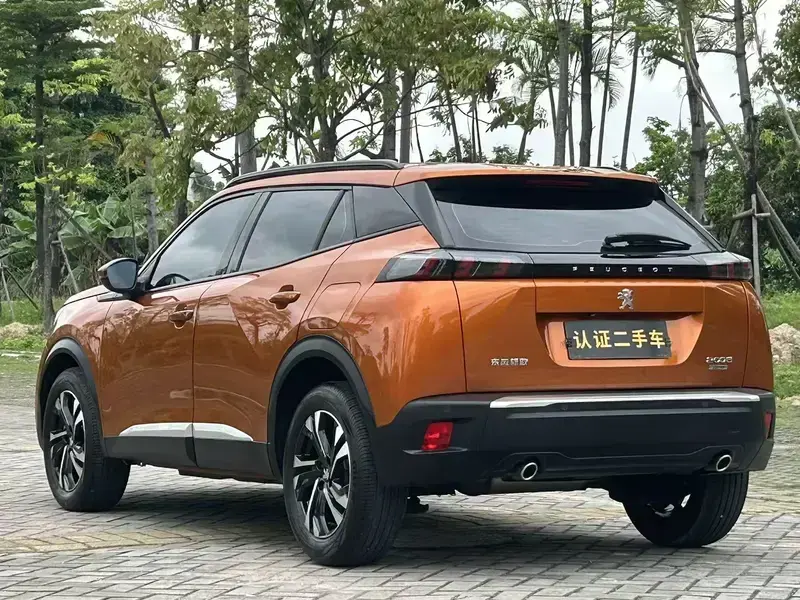 2020 Peugeot 2008 с пробегом 24 000 км