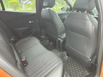 2020 Peugeot 2008 с пробегом 24 000 км