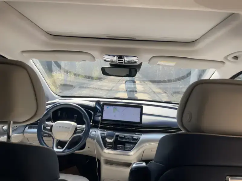 2022 Roewe iMAX8 с пробегом 107 000 км