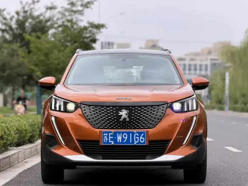 2022 Peugeot 2008 с пробегом 26 000 км