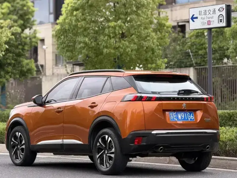 2022 Peugeot 2008 с пробегом 26 000 км